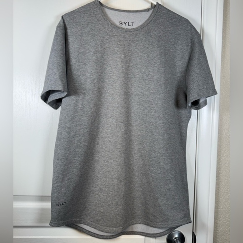 BYLT Gray Round Neck Drop Cut Short Sleeve Lux Shirt Size Large EUC #2050